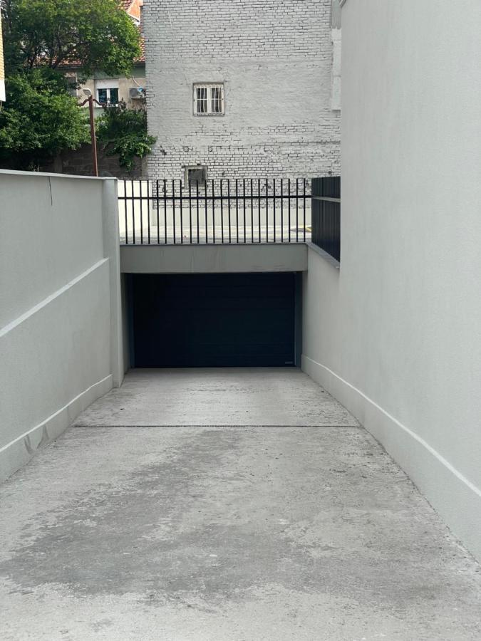 Leo Lux 2 Apartman Ni Kültér fotó
