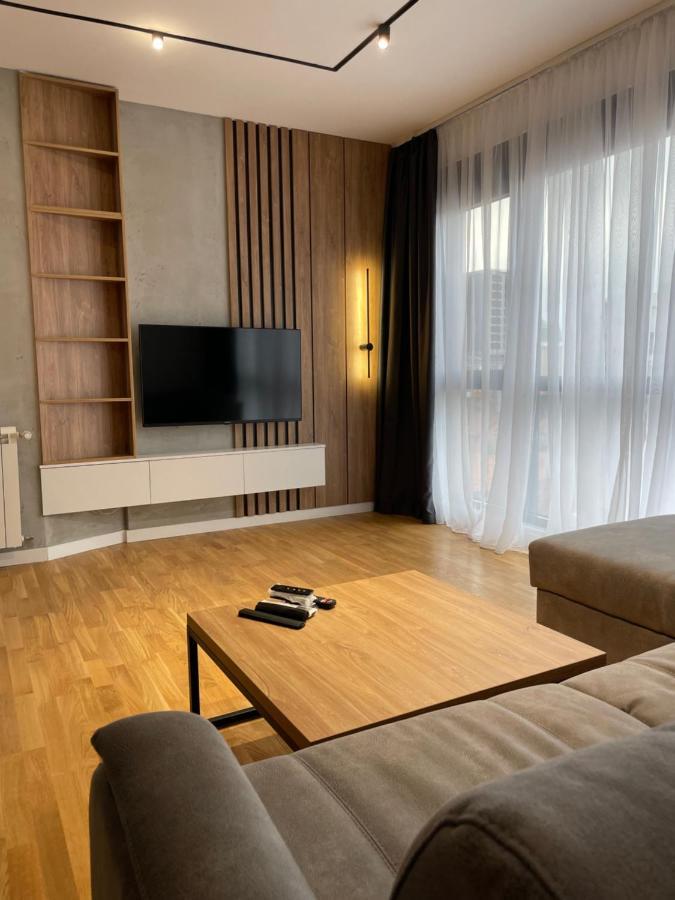 Leo Lux 2 Apartman Ni Kültér fotó