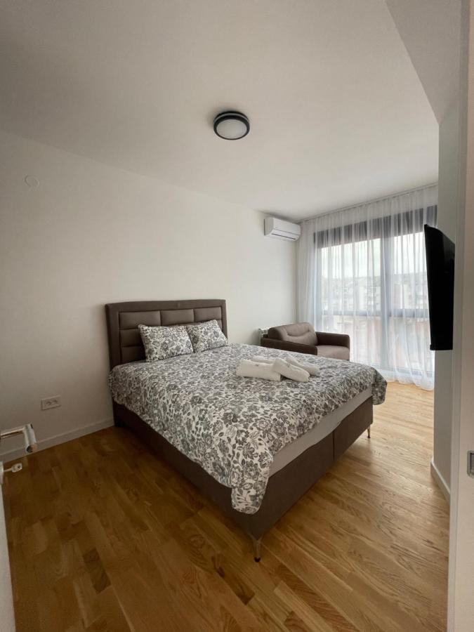 Leo Lux 2 Apartman Ni Kültér fotó