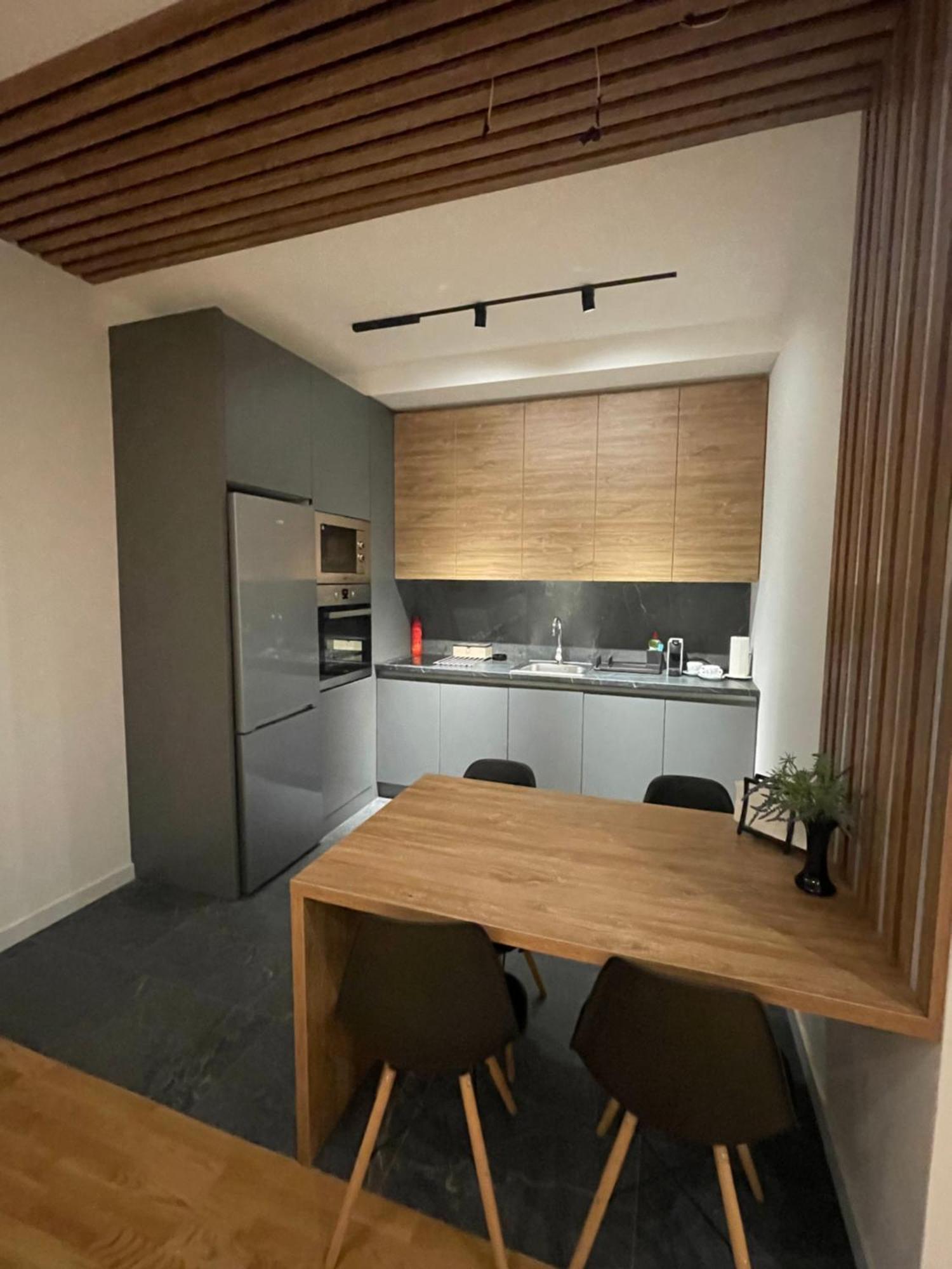 Leo Lux 2 Apartman Ni Kültér fotó