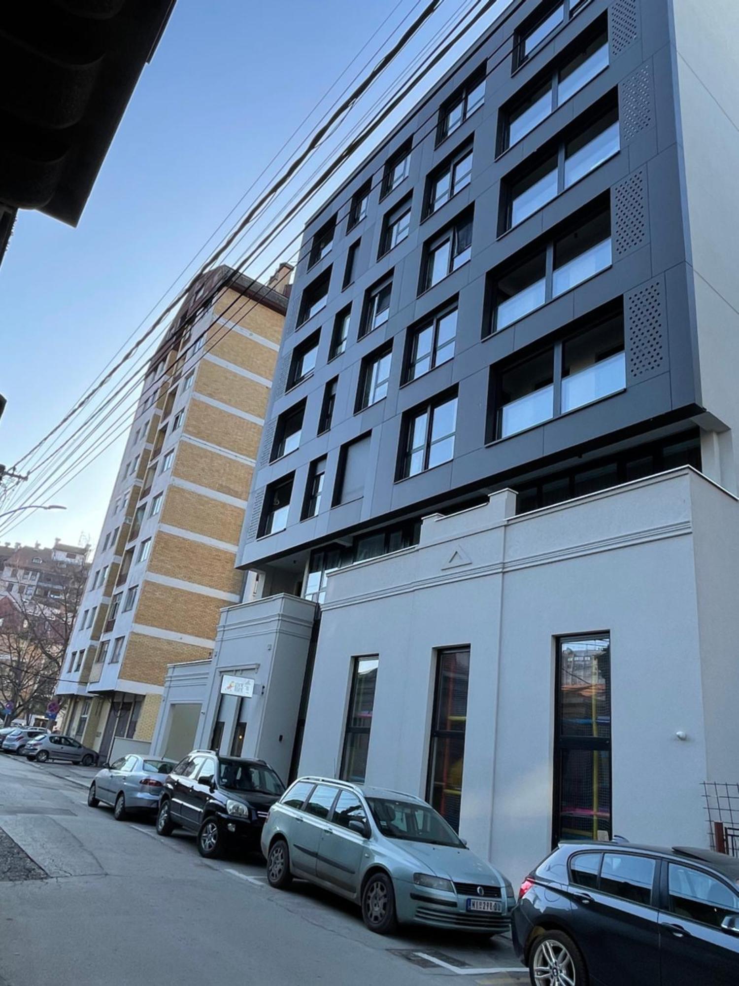 Leo Lux 2 Apartman Ni Kültér fotó